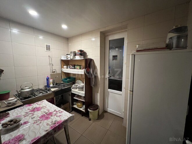 Продаётся 3-комн. вторичка 63 м², м. Низами, photo 8 from 9