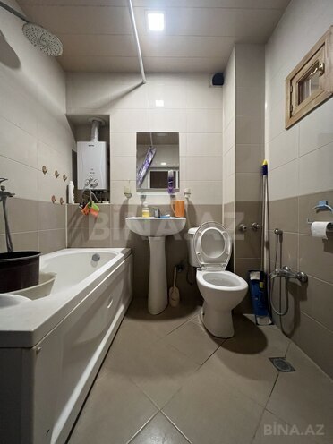 Продаётся 3-комн. вторичка 63 м², м. Низами, photo 3 from 9