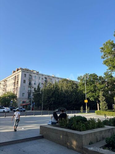 Satılır 4 otaqlı köhnə tikili 100 m², 28 May m., photo 1 from 11