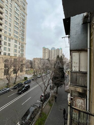 Satılır 3 otaqlı köhnə tikili 70 m², Elmlər Akademiyası m., photo 3 from 20