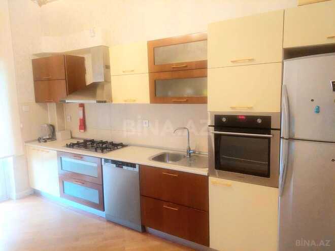 Сдаётся 3-комн. новостройка 150 м², м. Низами, photo 10 from 14