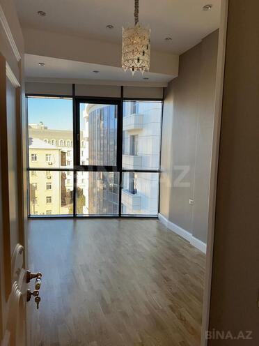 Сдаётся 4-комн. новостройка 170 м², м. Низами, photo 11 from 18