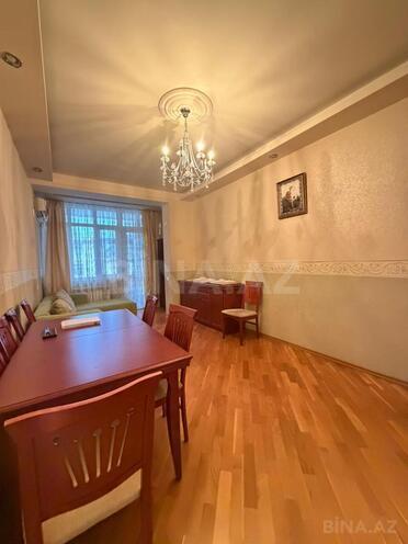 Satılır 2 otaqlı köhnə tikili 60 m², Nizami m., photo 6 from 14