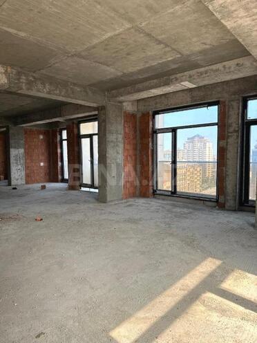 Продаётся 3-комн. новостройка 158 м², м. Низами, photo 8 from 17