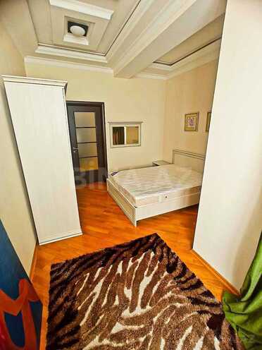 Сдаётся 3-комн. новостройка 113 м², м. Ичеришехер, photo 4 from 24