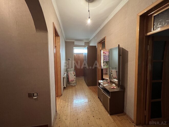 Satılır 6 otaqlı həyət evi/bağ evi 250 m², Qaraçuxur q., photo 9 from 26