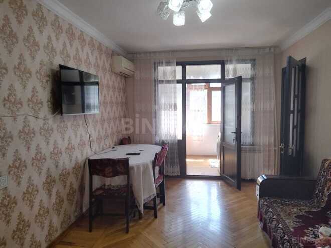 Продаётся 3-комн. вторичка 60 м², м. Ази Асланов, photo 4 from 12