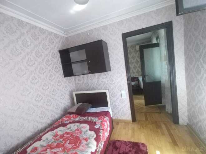 Продаётся 3-комн. вторичка 60 м², м. Ази Асланов, photo 8 from 12