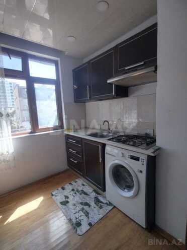 Продаётся 3-комн. вторичка 60 м², м. Ази Асланов, photo 3 from 12