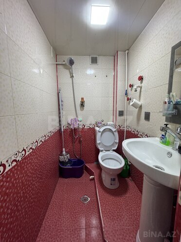 Продаётся 2-комн. вторичка 40 м², м. Кара Караев, photo 19 from 24