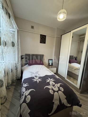Продаётся 2-комн. вторичка 40 м², м. Кара Караев, photo 21 from 24