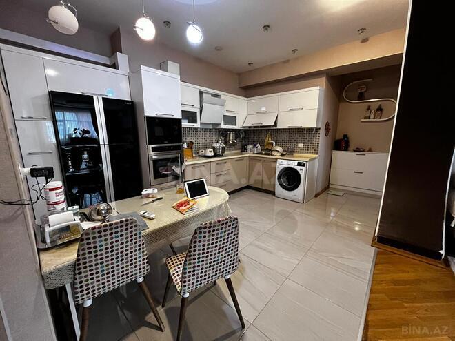 Продаётся 4-комн. новостройка 120 м², м. Нефтчиляр, photo 11 from 14