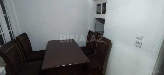 Satılır 2 otaqlı köhnə tikili 33 m², 28 May m., photo 5 from 9