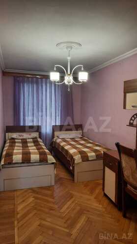 Сдаётся 3-комн. вторичка 75 м², м. Иншаатчылар, photo 4 from 9