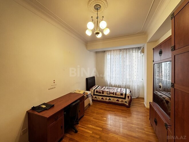 Satılır 4 otaqlı yeni tikili 170 m², 28 May m., photo 12 from 25