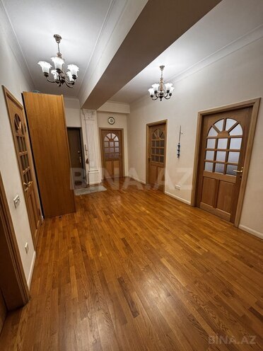 Satılır 4 otaqlı yeni tikili 170 m², 28 May m., photo 11 from 25