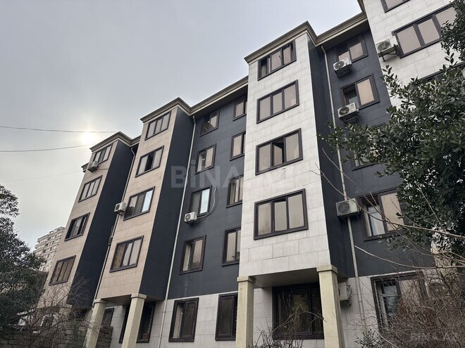 Satılır 3 otaqlı köhnə tikili 50 m², İnşaatçılar m., photo 1 from 14