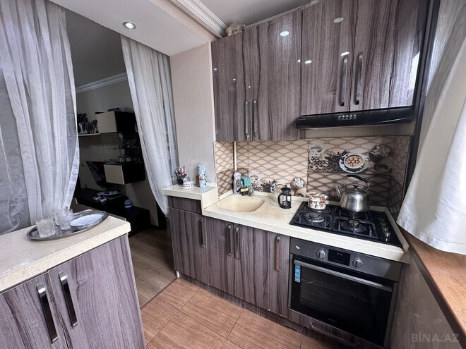 Satılır 3 otaqlı köhnə tikili 50 m², İnşaatçılar m., photo 7 from 14