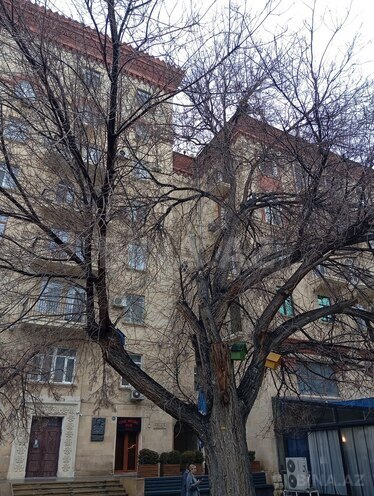 İcarəyə verilir 2 otaqlı köhnə tikili 75 m², Sahil m., photo 3 from 13