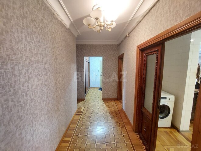 Satılır 5 otaqlı köhnə tikili 120 m², Azadlıq Prospekti m., photo 24 from 28