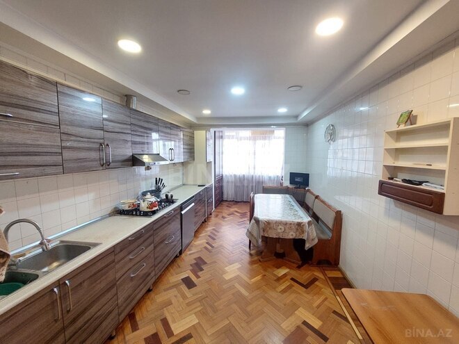 Satılır 5 otaqlı köhnə tikili 120 m², Azadlıq Prospekti m., photo 17 from 28
