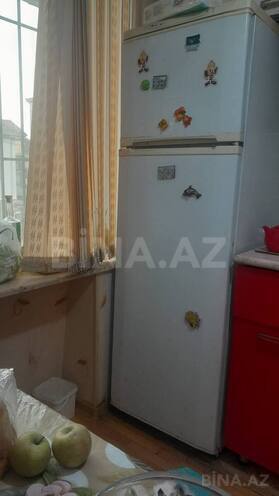 Satılır 1 otaqlı köhnə tikili 30 m², M.Ə.Rəsulzadə q., photo 4 from 8