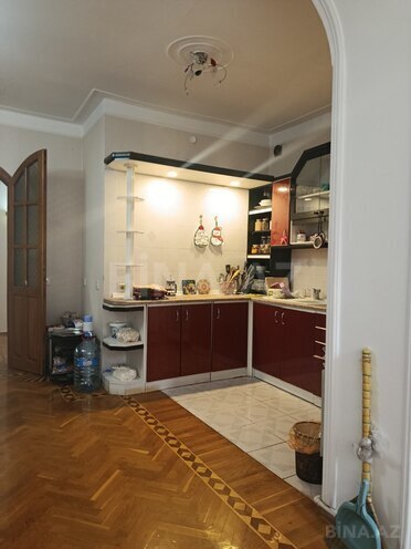 Satılır 4 otaqlı köhnə tikili 130 m², Nəsimi r., photo 22 from 32
