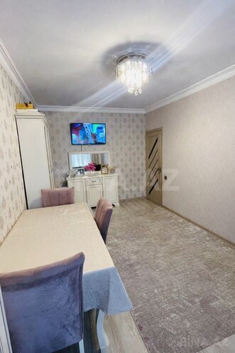 Продаётся 3-комн. вторичка 75 м², м. Ази Асланов, photo 6 from 21
