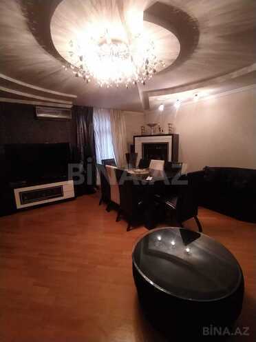 Satılır 3 otaqlı köhnə tikili 120 m², Qara Qarayev m., photo 4 from 23