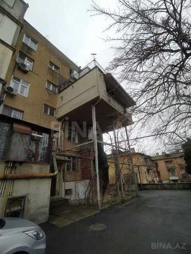 Satılır 3 otaqlı köhnə tikili 120 m², Qara Qarayev m., photo 19 from 23