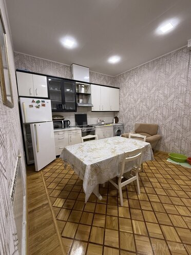 İcarəyə verilir 2 otaqlı köhnə tikili 70 m², Sahil m., photo 7 from 13