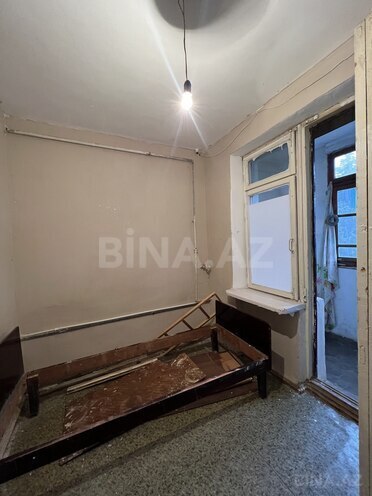 Satılır 2 otaqlı köhnə tikili 40 m², Qara Qarayev m., photo 7 from 16