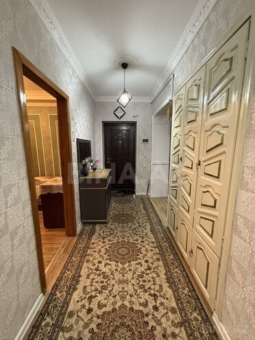 Satılır 4 otaqlı köhnə tikili 105 m², Xalqlar Dostluğu m., photo 17 from 18