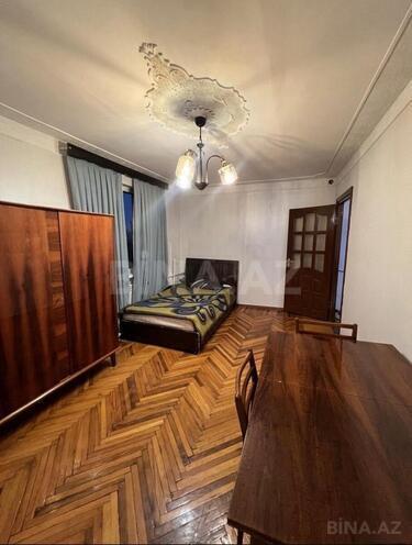 Сдаётся 1-комн. вторичка 40 м², м. Элмляр Академиясы, photo 3 from 8