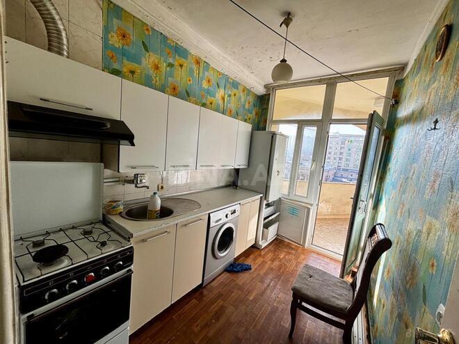 Продаётся 3-комн. вторичка 70.7 м², м. Низами, photo 16 from 32