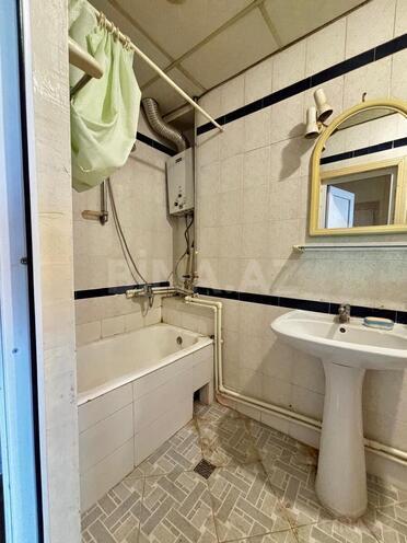 Продаётся 3-комн. вторичка 70.7 м², м. Низами, photo 24 from 32