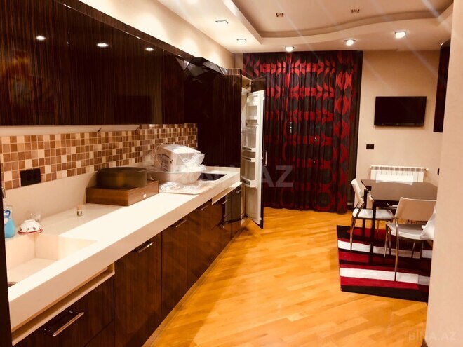 İcarəyə verilir 4 otaqlı yeni tikili 215 m², Sahil m., photo 6 from 24