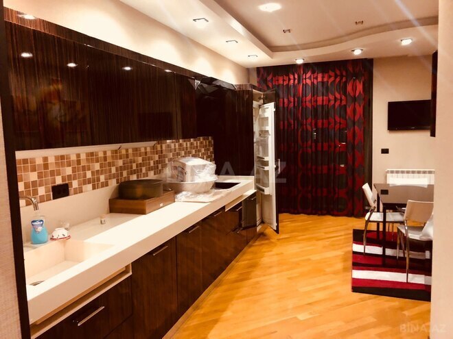 İcarəyə verilir 4 otaqlı yeni tikili 215 m², Sahil m., photo 7 from 24