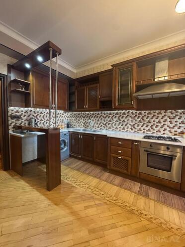 İcarəyə verilir 3 otaqlı yeni tikili 150 m², Nizami m., photo 17 from 31