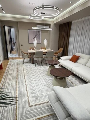 Сдаётся 2-комн. новостройка 70 м², м. Ичеришехер, photo 3 from 9