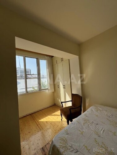 Satılır 2 otaqlı köhnə tikili 45 m², 28 May m., photo 8 from 15