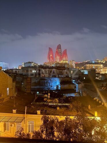 Satılır 3 otaqlı köhnə tikili 86 m², İçəri Şəhər m., photo 1 from 10