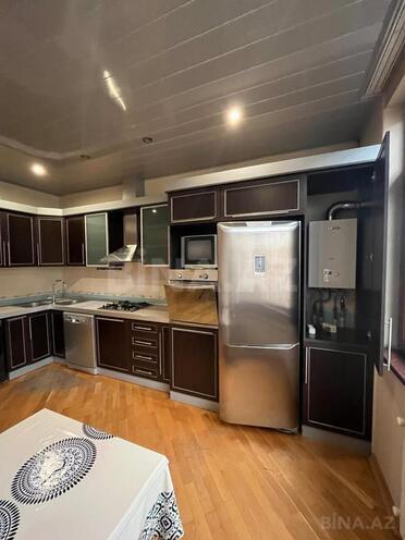 Сдаётся 3-комн. новостройка 120 м², м. Нариман Нариманов, photo 9 from 17