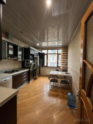 Сдаётся 3-комн. новостройка 120 м², м. Нариман Нариманов, photo 8 from 17