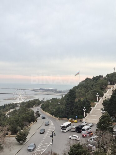 Сдаётся 2-комн. вторичка 85 м², м. Ичеришехер, photo 3 from 32