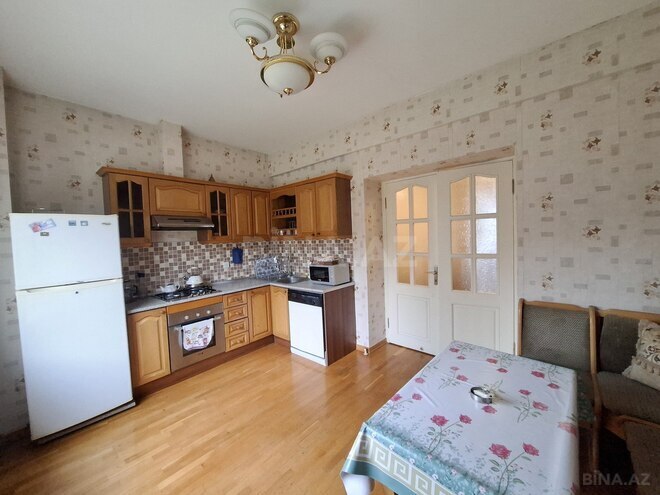 Сдаётся 2-комн. вторичка 85 м², м. Ичеришехер, photo 19 from 32