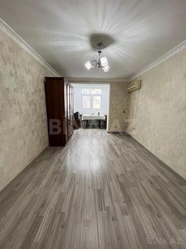 Satılır 1 otaqlı köhnə tikili 35 m², Elmlər Akademiyası m., photo 1 from 9