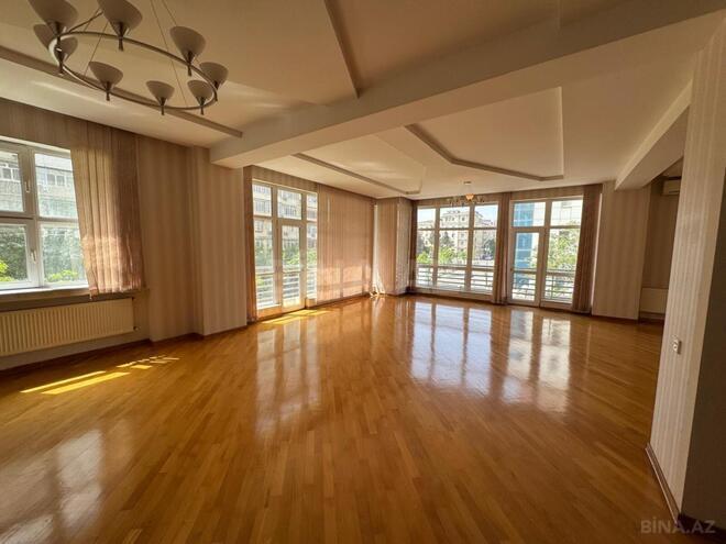 İcarəyə verilir 4 otaqlı yeni tikili 240 m², 28 May m., photo 5 from 16