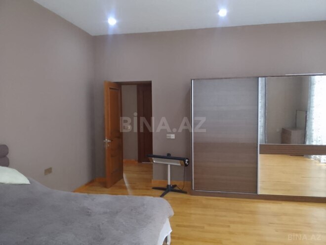 Продаётся 8-комн. дом/дача 323 м², photo 15 from 18