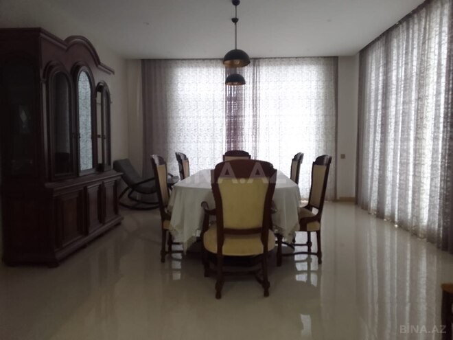 Продаётся 8-комн. дом/дача 323 м², photo 11 from 18